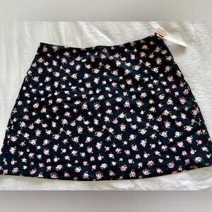 Cover-Up Mini Skirt 🖤🩷